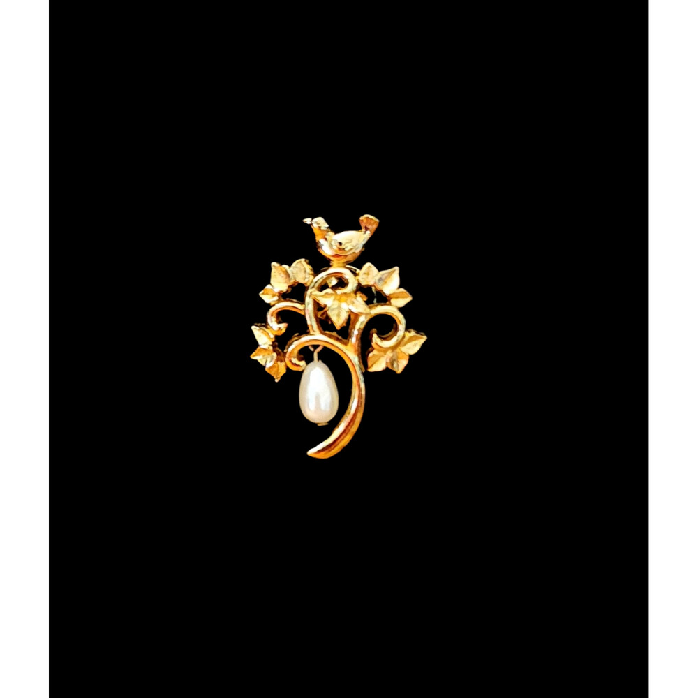 Gold Tone Bird Partridge Pear Tree Faux Pearl Dangle Lapel Scatter Pin, M290